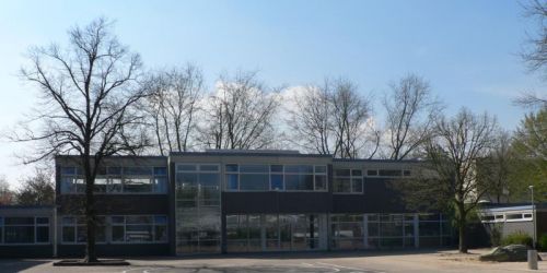 Schulhof 6.JPG